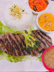 K－Ohana’s Surf Locker ＆ Cafe Dining