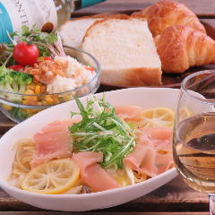 ケーキ＆カフェダイニング～ボナボン～Bon’n’Bon_生ハムと長ネギのレモン和風パスタ