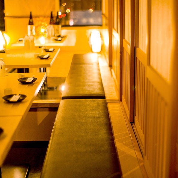 完全個室居酒屋 旨い海鮮と炙り肉寿司食べ放題 いろり屋 梅田