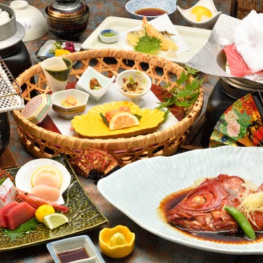 割烹レストラン「紅梅亭」_季節の創作会席料理 彩