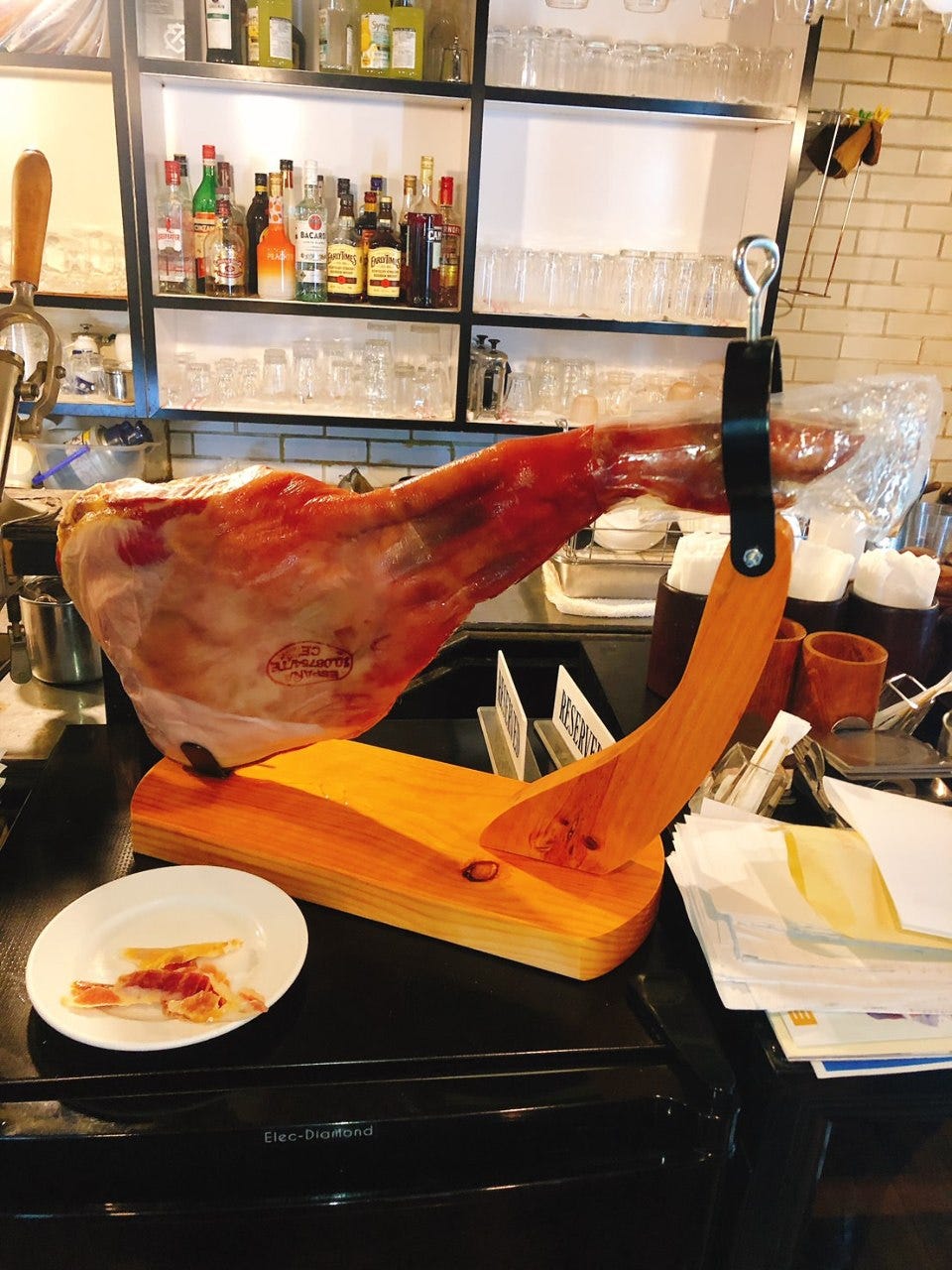 スペイン産 生ハム食べ放題 1時間550円プランの詳細 かざみどり南池袋 池袋 居酒屋 ぐるなび スペイン産 生ハム食べ放題 1時間550円プランの詳細 かざみどり南池袋 池袋 居酒屋 ぐるなび