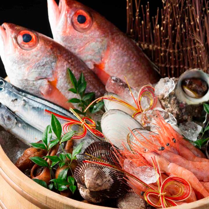 地元の魚を様々な調理法でご提供