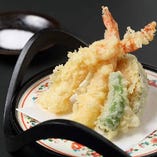 ◆旬食材を極上の日本料理に仕立てます。その日おすすめの一品料理も味わえる『花 会席コース』［全9品］