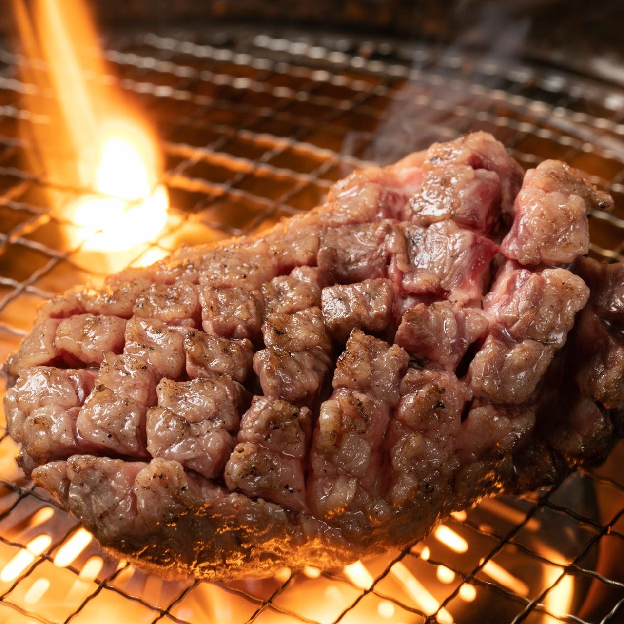 ステーキ3種盛は、お肉の塊をがっつり食べたい方におすすめ！