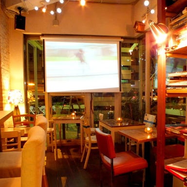 横浜イタリアンダイニング Lu’s CAFE（ルーズカフェ） 店内の画像