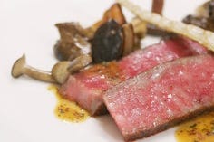 【Gastoronomie】冷温前菜、選べるお魚とお肉のWメイン、デザートなど全12品