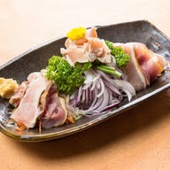 炭火地鶏 個室居酒屋 地鶏雛丸 東京駅八重洲店_軍鶏たたき盛り合わせ