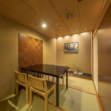 完全個室×旬の素材 南地 天ぷら鉄板 菜庭 －NANIWA－ 店内の画像