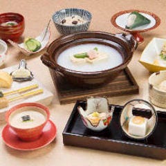 梅の花 クッターナ新小岩店 日本料理 湯葉と豆腐
