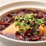 刺激的な辛さの中に魚旨味が存在感!白身魚の辛いスープ煮