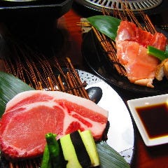 久米島赤鶏・アグー豚・黒毛和牛を石焼でお楽しみください