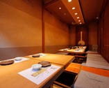 ゆとりの空間は半個室や掘りごたつ席(4～18名様)が主役。