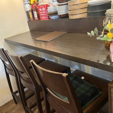 よりみち酒場 和伊和伊_ 温もり溢れるカウンター席(1名×3席)