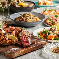 飲み放題付き、贅沢なコースは接待やデートにぴったり。