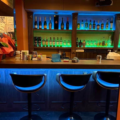 ReBase ‐Entertainment Bar‐_カウンター席(1名様×5席)