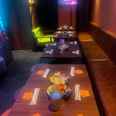 ReBase ‐Entertainment Bar‐_駅近でカラオケ完備のバーRebaseの貸切