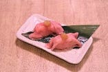 特撰ロースの炙り寿司