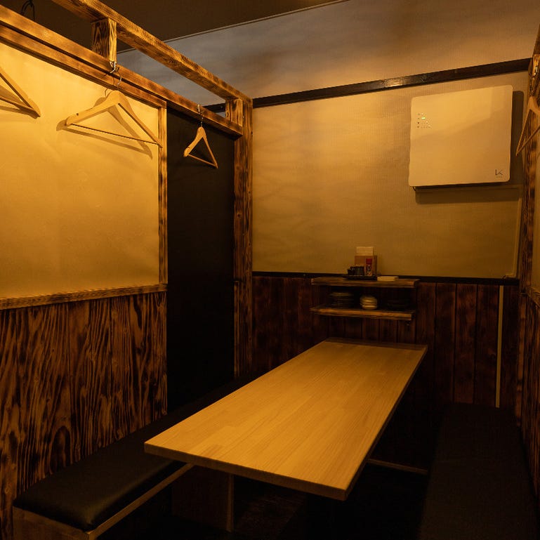 全室個室居酒屋 鉄板料理 風月_半個室は落ちついたテーブル席