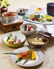 毎月変わる旬の食材を使った京懐石