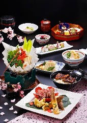 毎月変わる旬の食材を使った京懐石