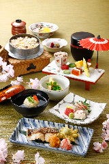 4月京懐石 月『花がすみ』