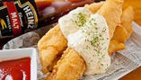 『フィッシュ＆チップス』などビールによく合うメニュー多数！