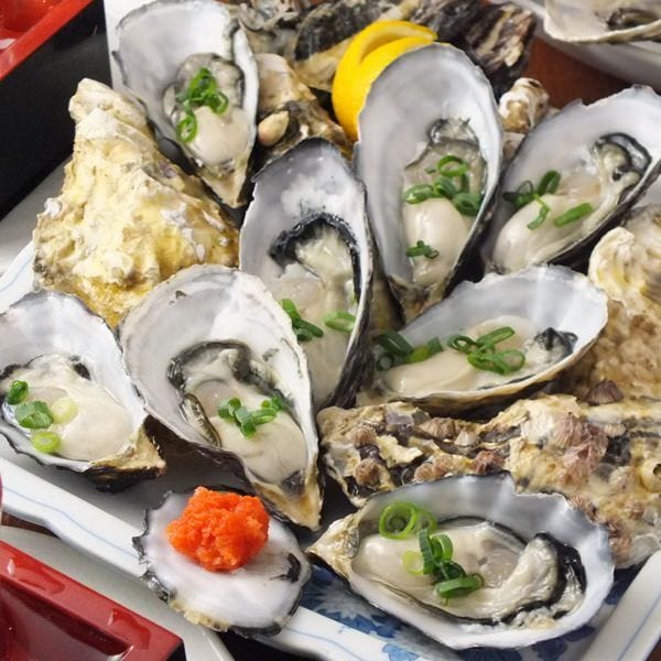 生牡蠣食べ放題コース 生牡蠣 カンカン焼き食べ放題 かぼすジュース一杯サービス の詳細 産地直送牡蠣食べ放題 浜の牡蠣小屋 関内本店 関内 馬車道 居酒屋 ぐるなび