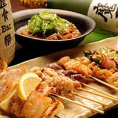 串の盛り合わせは5種よりご用意!串1本は165円～ございます。