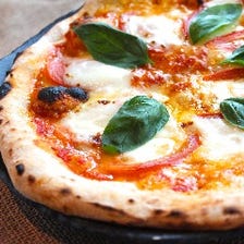 【国産米粉×イタリア小麦粉のお手製ピザ】マルゲリータピザ