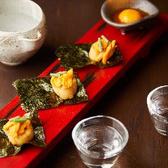 地酒と楽しみたい贅を尽くした逸品「ホタテとウニの磯辺焼き」