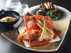 TEPPAN'YAKIGINHIKARISHINSAIBASHI
