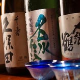 酒は寿司と日本料理に合うものを厳選して取り揃えております。