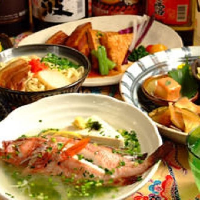 【プレミアム食事券使えます】
本格沖縄料理をご堪能ください！