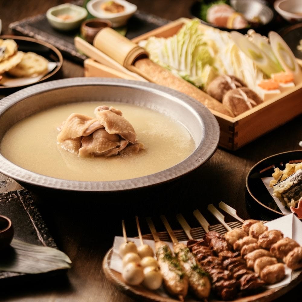『博多水炊きと炭火焼き鳥 美神鶏』の水炊きコース画像