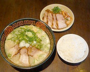 にんにくラーメン幸ちゃん 本店 新大阪駅 ラーメン ぐるなび にんにくラーメン幸ちゃん 本店 新大阪駅 ラーメン ぐるなび