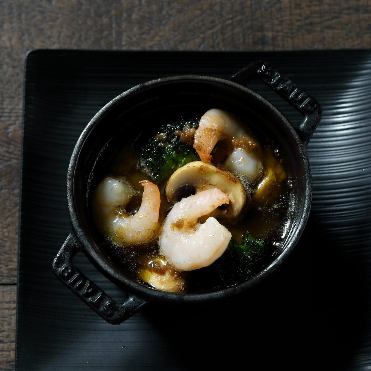 夕食ページ 心に残る夜にふさわしい、華やかな美食を□XEX ATAGO GREEN