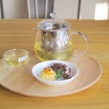 中国茶セット・お茶は5種類から選べます。