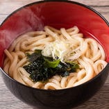 鰹節2倍！お出汁のきいた温かいうどん