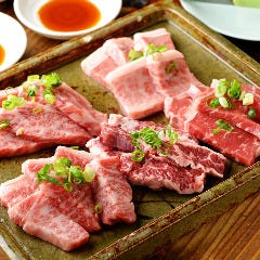 グループでお得に食べましょう。盛り合わせメニューあります◎