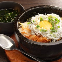 やっぱり〆にはご飯物。混ぜご飯や雑炊など豊富なﾗｲﾝﾅｯﾌﾟです