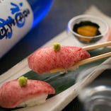 各コースでは、お酒のお供にぴったりな神戸牛の前菜をお楽しみいただけます。