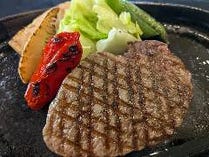 厳選和牛フィレステーキ（100g）コース 7900円（50g追加/+3,000円）