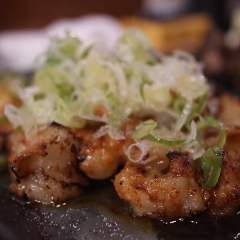 宮崎地鶏と日本酒 炭火焼げんこつ