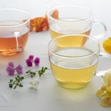 宝石のように美しい色の紅茶や日本茶が美容と健康をサポート！