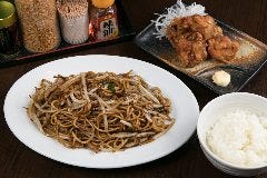 両面焼きそば あぺたいと酒場 月島総本店