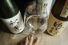 厳選日本酒と本格焼酎をメインに。