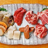 ラム肉と海鮮が一緒に味わえる、札幌セット