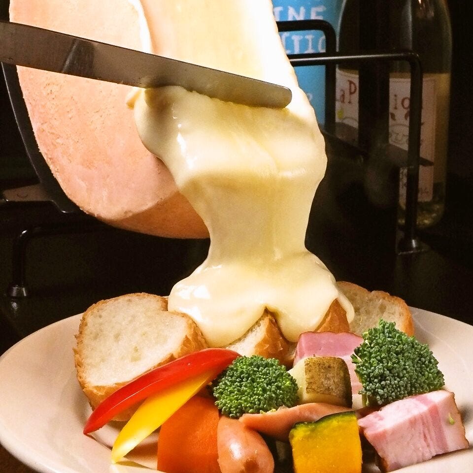 チーズとお肉の個室バル くれいじーグリル 福岡天神店