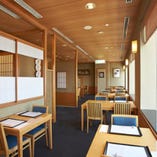 【ご予約で10名様のご利用可】
落ち着いた雰囲気でゆったり味わう京の味覚
