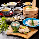 ◆土日祝【季節の京ごのみ】名物ゆば桶付「みやこ」汲み上げゆば、豆乳入り茶碗蒸しなど気軽なミニコース